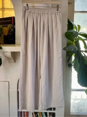 Mod Ref Light Beige Wide Leg Pleated Pants